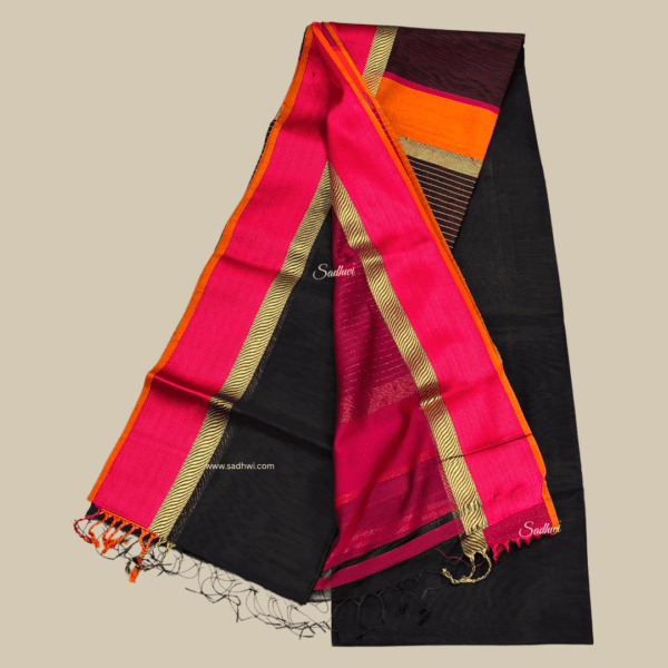Black Pure Maheshwari Cotton Silk Saree - Image 3